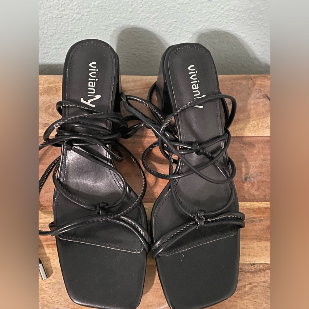 Vivianly Elegant Black Lace-Up Sandals - Picture 5 of 5